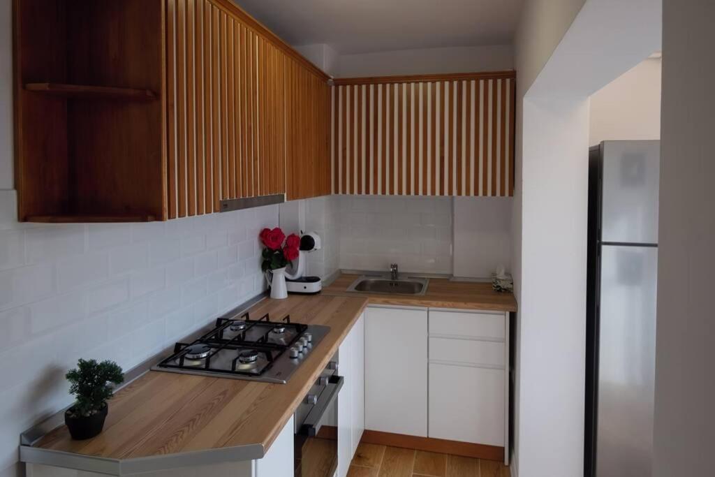 Studio With A View In City Center ترجوفيشت المظهر الخارجي الصورة